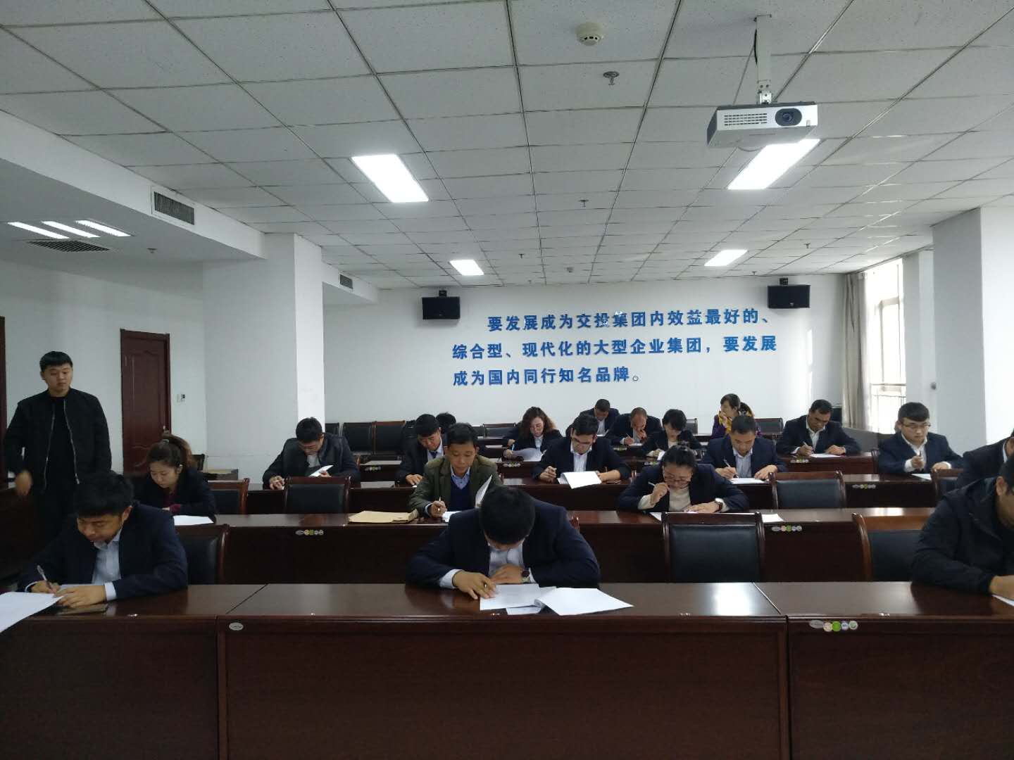 C:\Users\Administrator\Pictures\QQ圖片20181017160811.jpg C:\Users\Administrator\Pictures\QQ圖片20181017160811.jpg